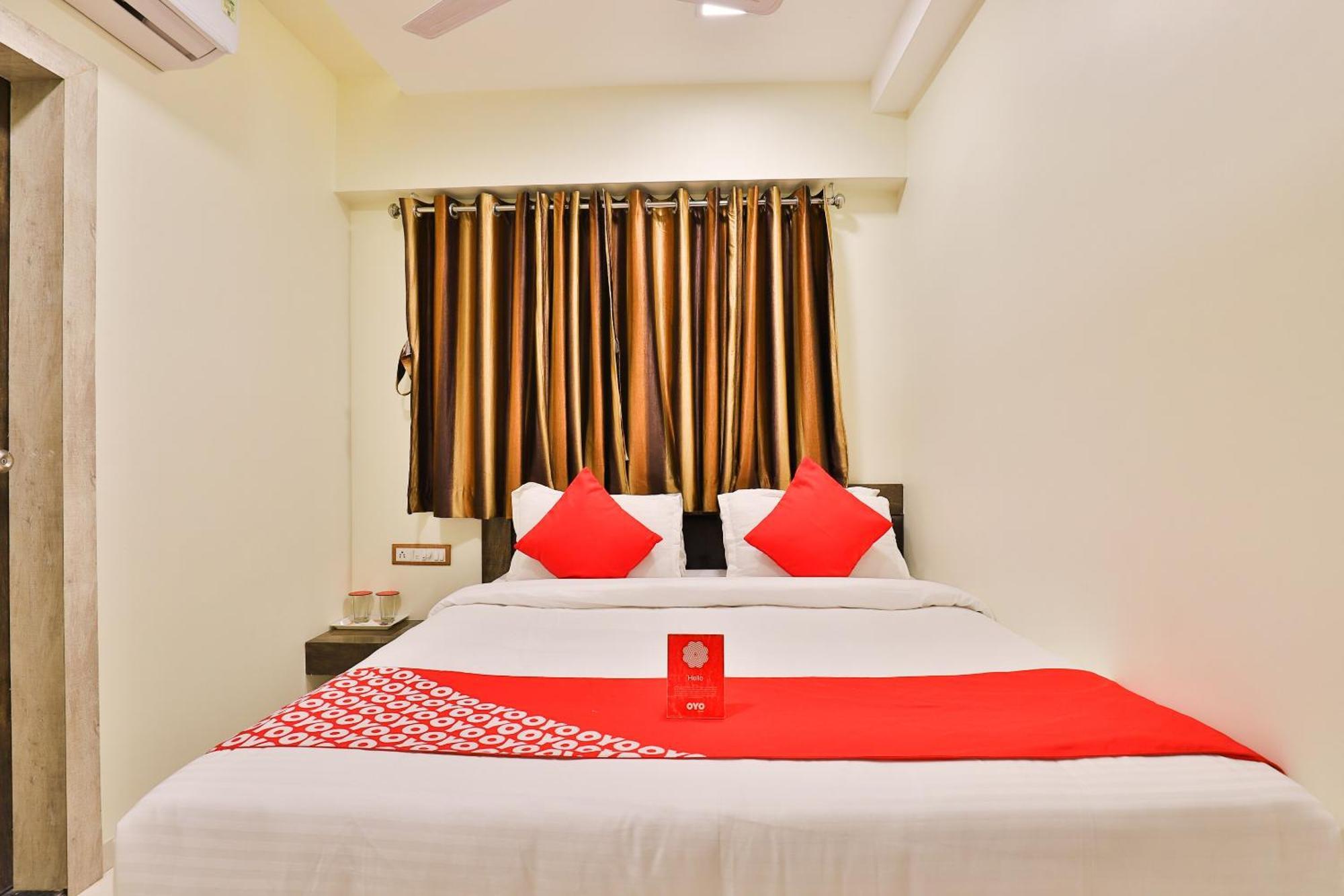 Hotel O Red Apple Ahmedabad Exterior photo