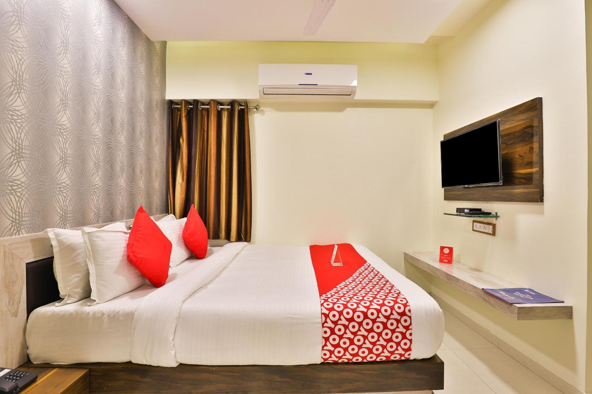Hotel O Red Apple Ahmedabad Exterior photo